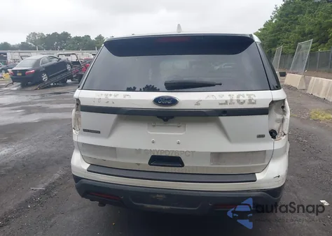 2016 Ford Police Interceptor z USA, uszkodzony, nr VIN 1FM5K8AR9GGC42360